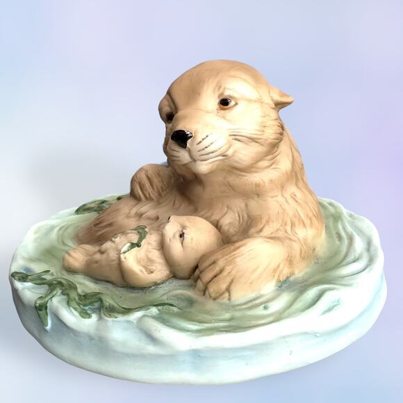 Endagered Species "California Sea Otter" by Sadako Mano #1071 / 5000 - 1981 - Picture 3 of 9